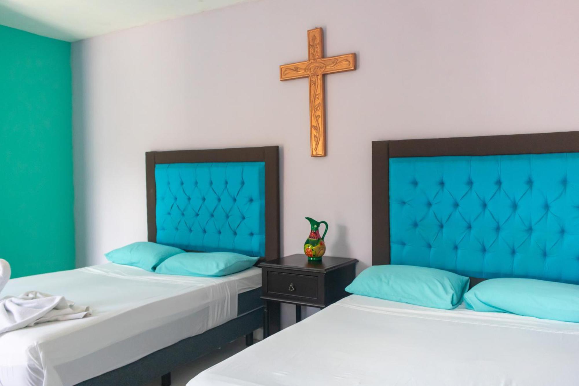 Hostal Tunich Naj & Hotel Вальядолид Экстерьер фото