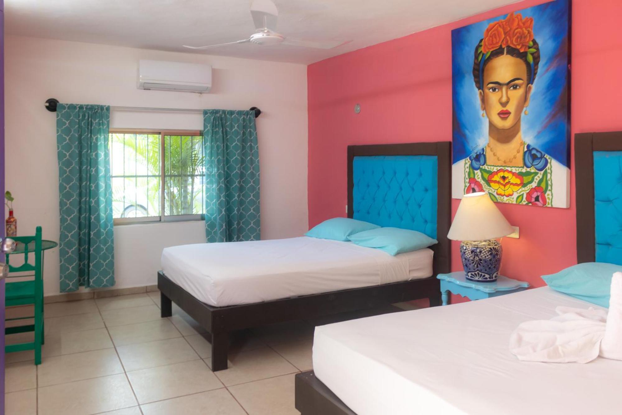 Hostal Tunich Naj & Hotel Вальядолид Экстерьер фото