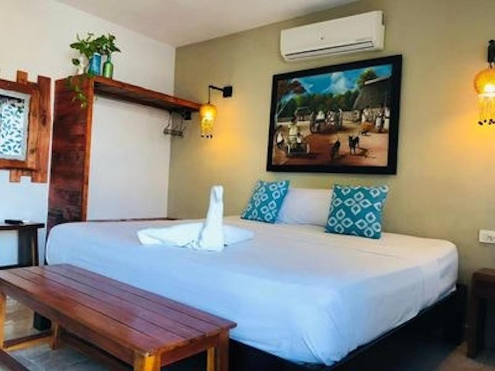 Hostal Tunich Naj & Hotel Вальядолид Экстерьер фото